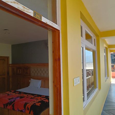 Leela Home Manāli Exterior foto
