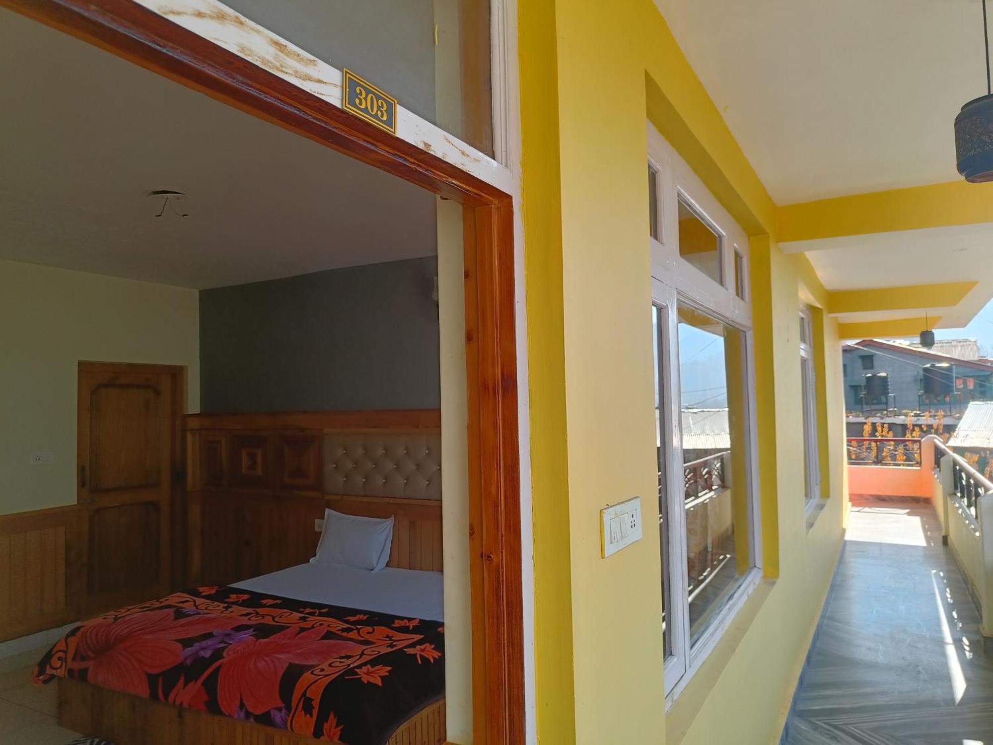 Leela Home Manāli Exterior foto