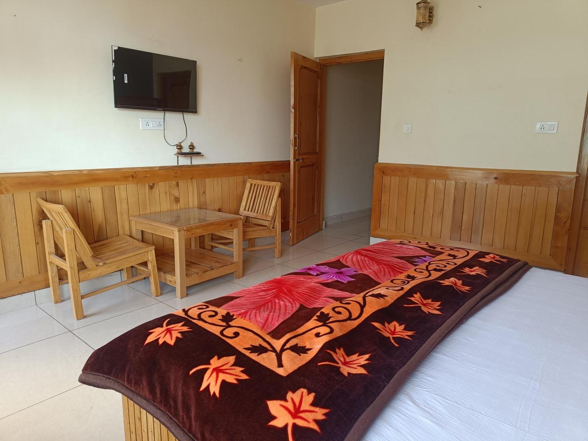 Leela Home Manāli Exterior foto
