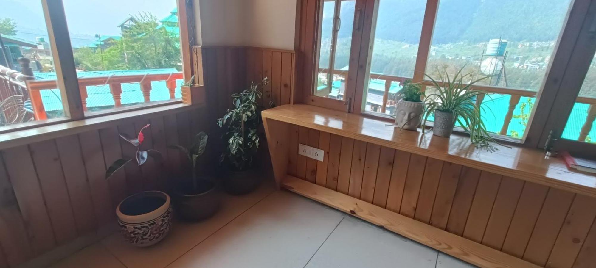 Leela Home Manāli Exterior foto